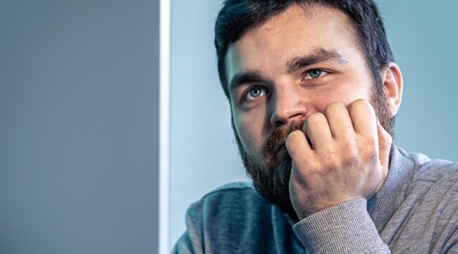 Homem com problema de memória.