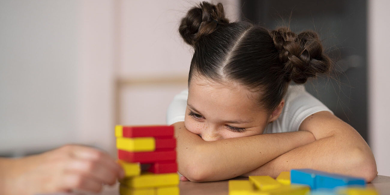 Criança com autismo.